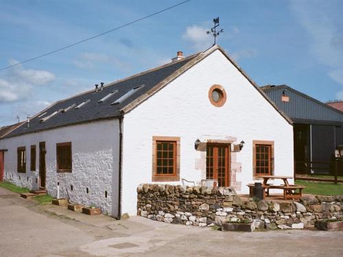Beautiful Rural 3BR Cottage with Stunning Views Pass the Keys — 4-Star Luxury Hotel in Dumfries, United Kingdom