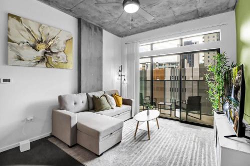 Centric 2Br In Heart Of Dtphx Free Garage Parking — 4-Star Luxury Hotel in Phoenix, United States