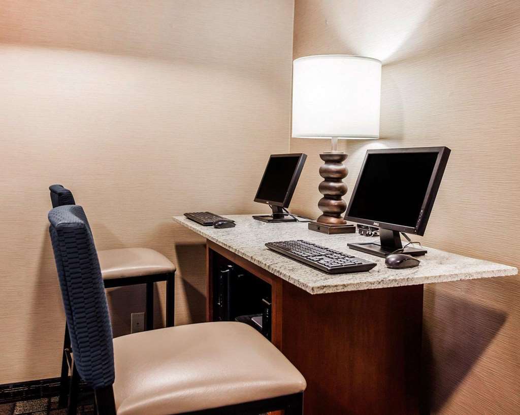 Comfort Suites Independence Kansas City - photo 21