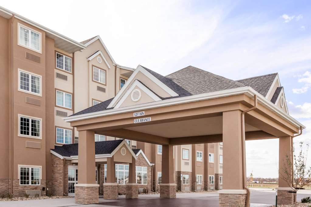 Microtel Inn & Suites by Wyndham West Fargo Medical Center - featured photo