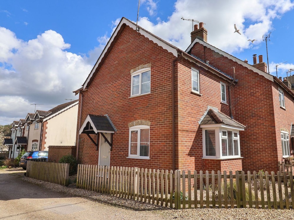 8 Biddlecombe Orchard in Bridport, United Kingdom