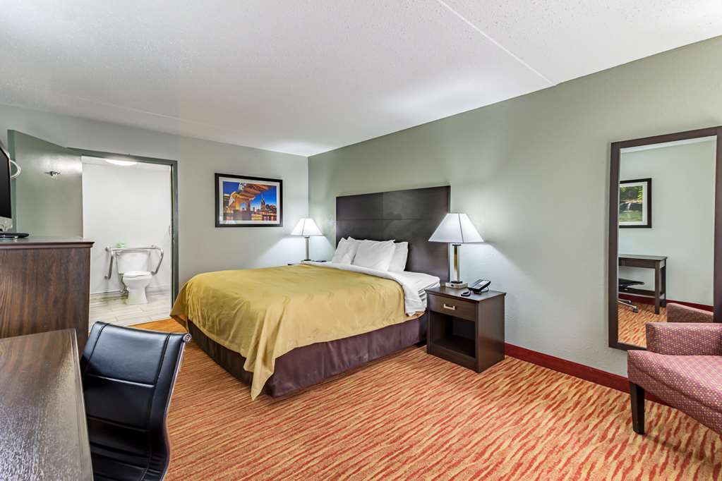 Quality Inn Goodlettsville - photo 16