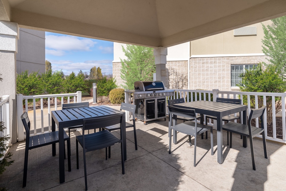 Candlewood Suites Elkhart by IHG - photo 8