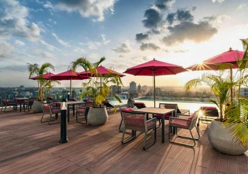 El Mufasa Skynest Urban Luxury with Balcony Infinity Pool Gym & Sauna — 4-Star Luxury Hotel in Nairobi, Kenya