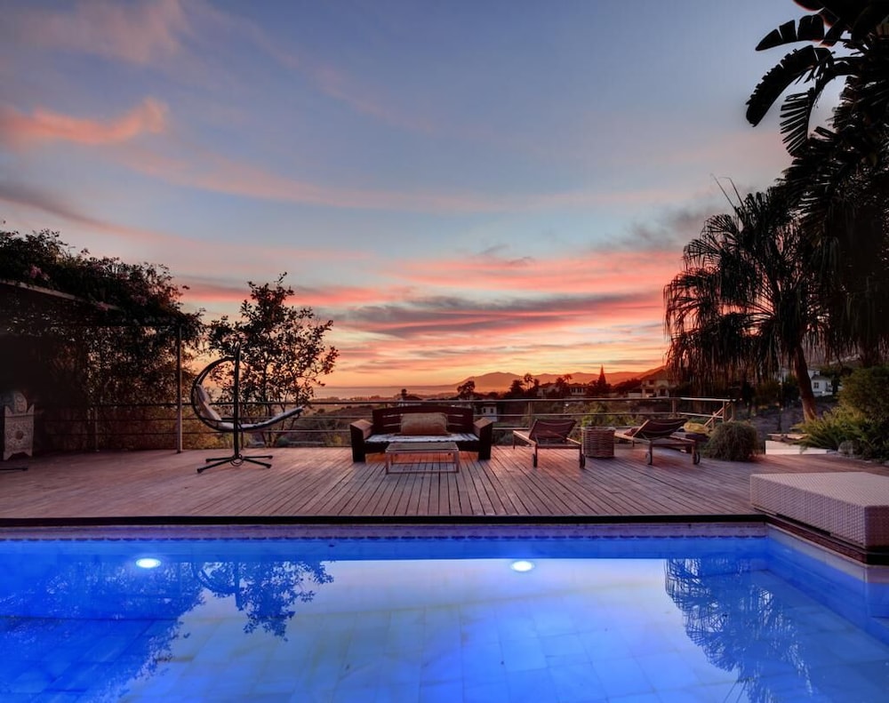 Marbella Boutique Art — Marbella
