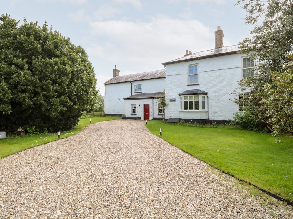 The Farmhouse — 4-Star Luxury Hotel in North Walsham, United Kingdom