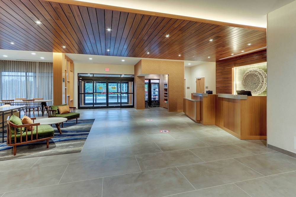 Fairfield Inn & Suites by Marriott Asheville Weaverville - photo 4
