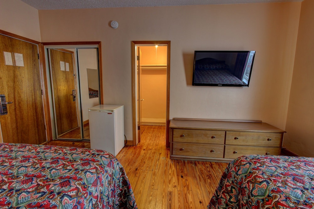 Geneva Hotel - photo 6
