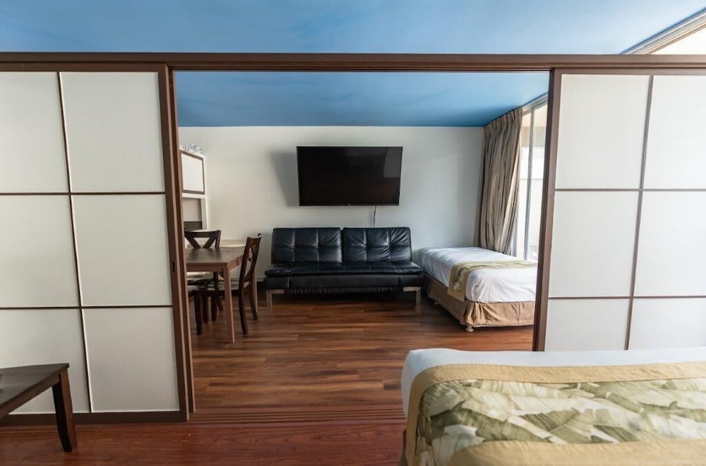 Holiday Surf Hotel - photo 24