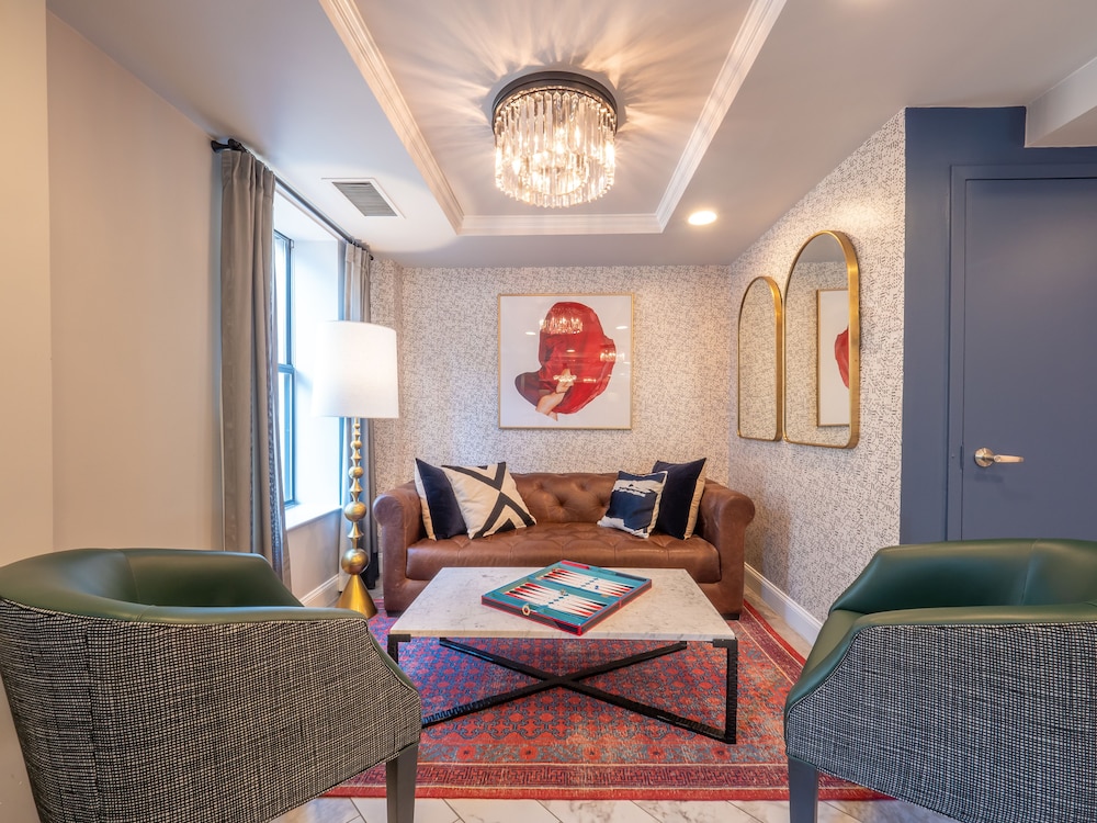 West End Washington DC Tapestry Collection by Hilton - photo 21