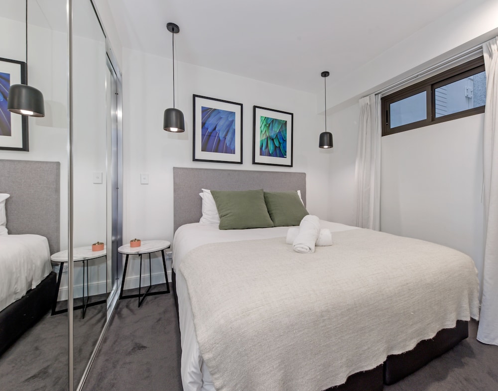 KozyGuru Surry Hills Freshly Cozy Apt — 4-Star Luxury Hotel in Sydney, Australia