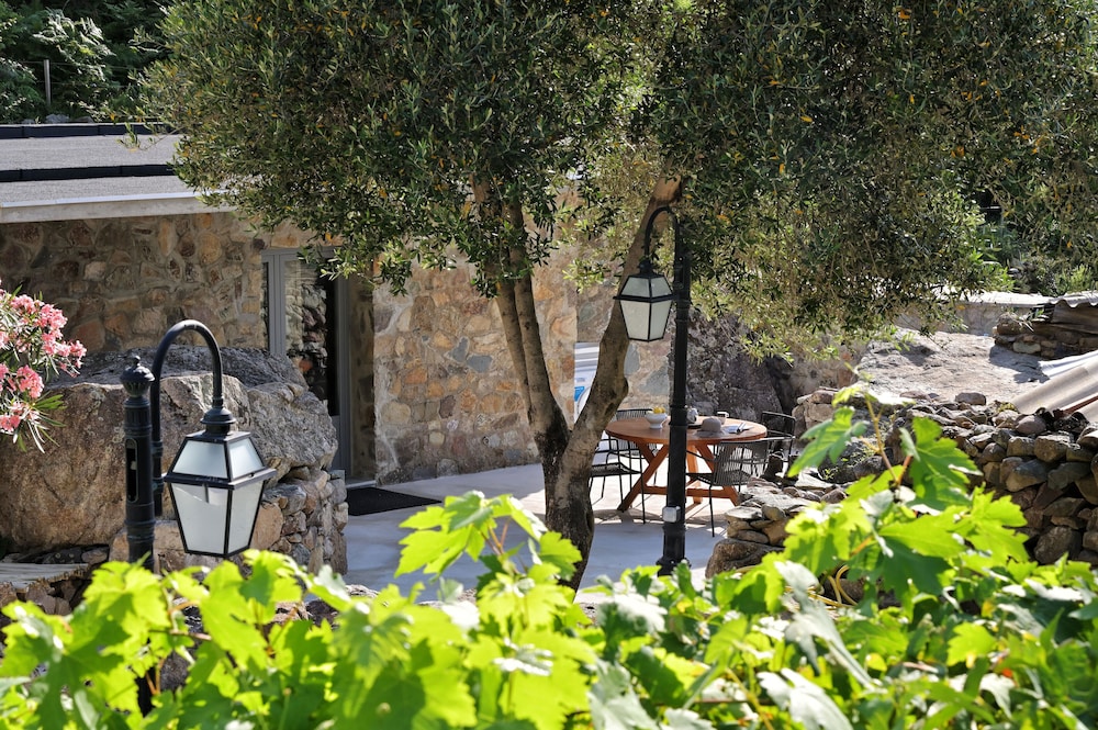 Domaine Hôtel A Flatta — hotel in Calenzana