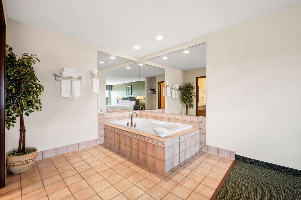 Best Western Annawan Inn - photo 10