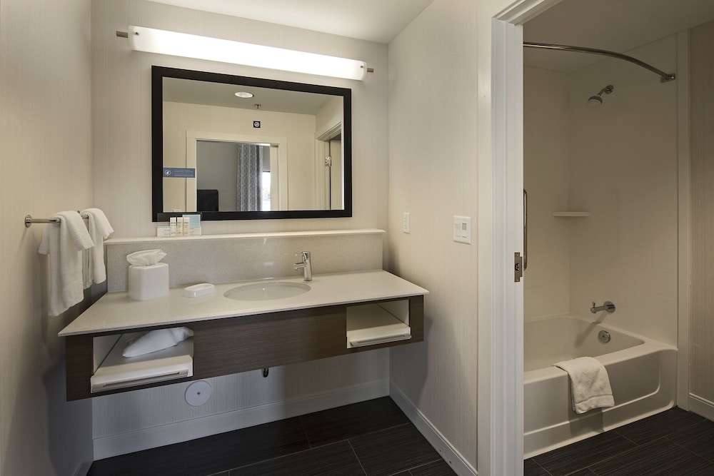 Hampton Inn & Suites Page Lake Powell - photo 14