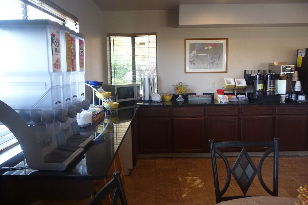 Sierra Inn Near Fort Huachuca AZ - photo 68