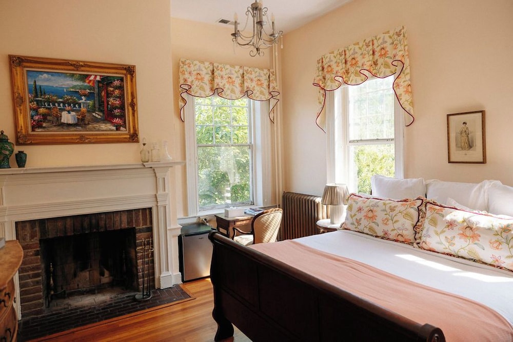 Kenmore Inn - photo 37