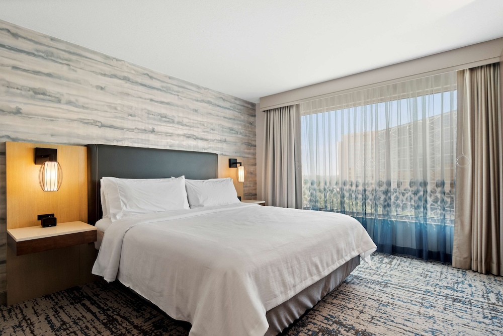 Embassy Suites by Hilton Anaheim South - photo 5