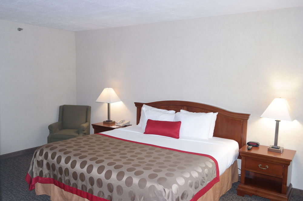 Ramada Waukegan Gurnee - photo 32