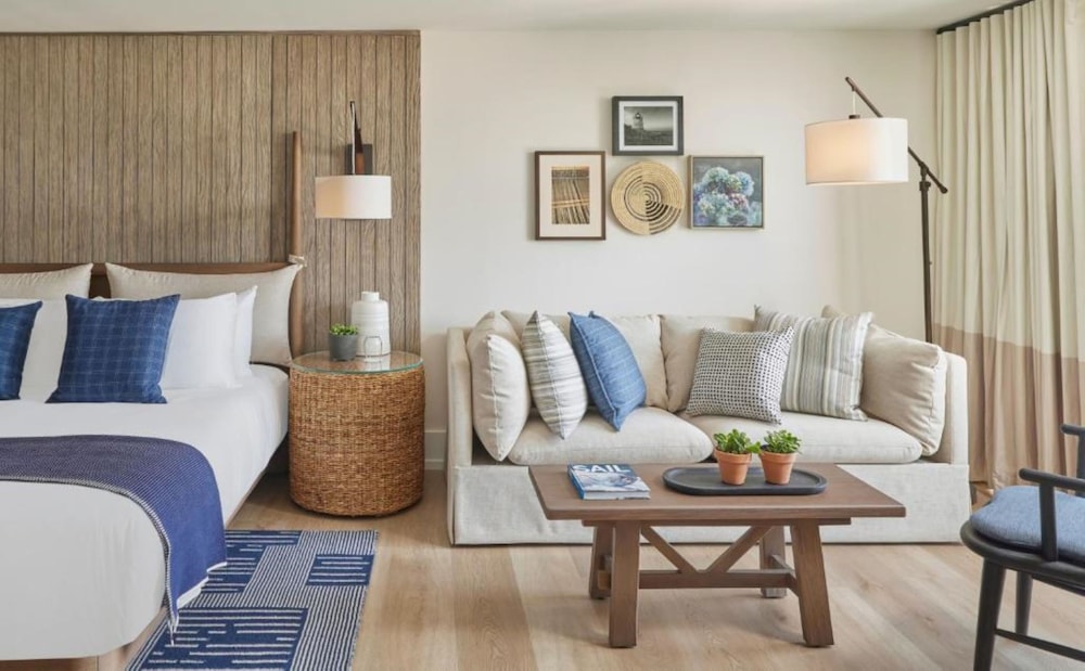 Newport Harbor Island Resort - photo 47