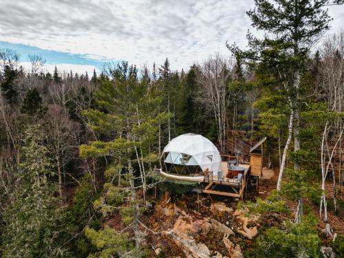 Dômes St Côme - carbon neutral hotel in Unknown City