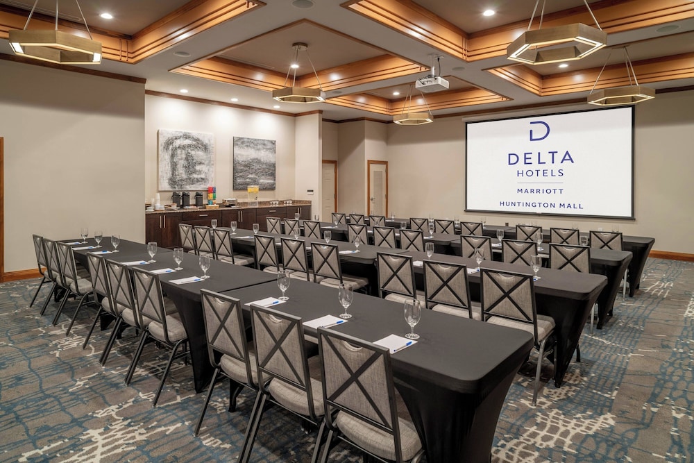 Delta Hotels by Marriott Huntington Mall - photo 27