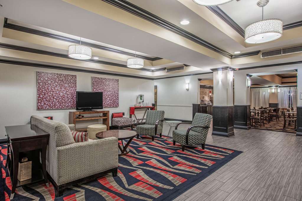 La Quinta Inn & Suites by Wyndham Conway - photo 9