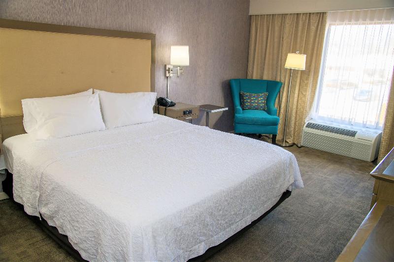 Hampton Inn Lewisburg - photo 76
