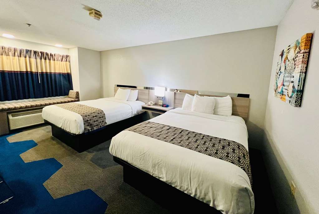 Microtel Inn by Wyndham Georgetown - photo 11