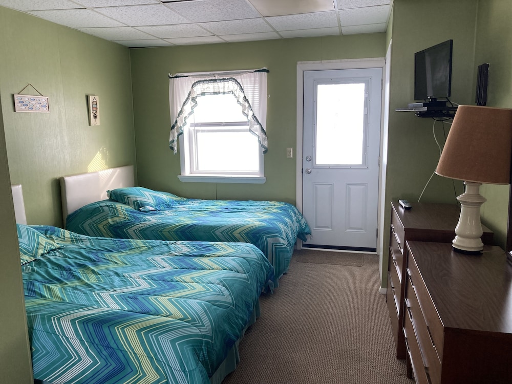 Dixon Lake Resort - photo 11