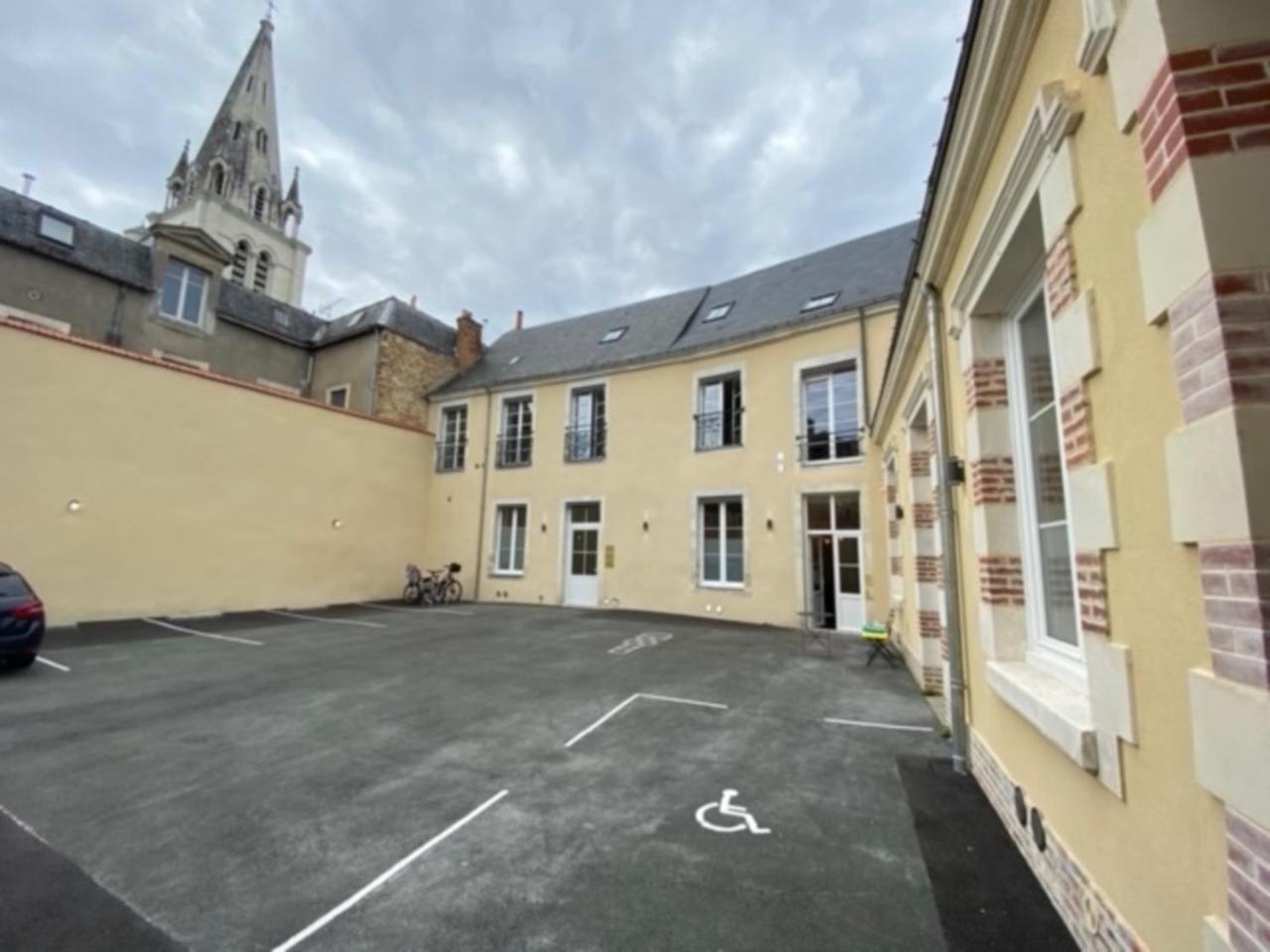 Ecole 102 — La Fleche