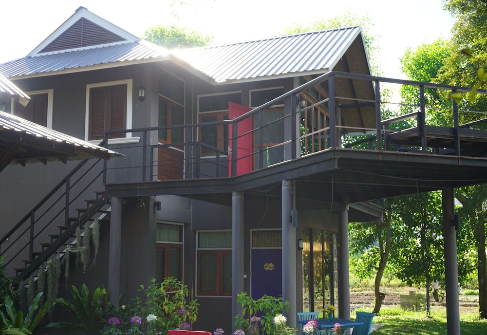 Gumbie House — 4-Star Luxury Hotel in Fang, Thailand