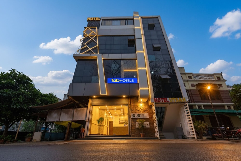 Fabhotel Utsah - last minute hotel in Indore