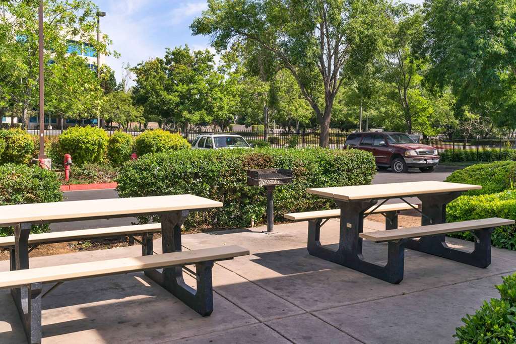 Extended Stay America Suites Sacramento South Natomas - photo 4