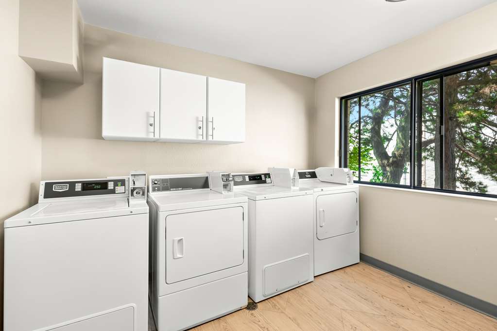 Best Western West Towne Suites - photo 46