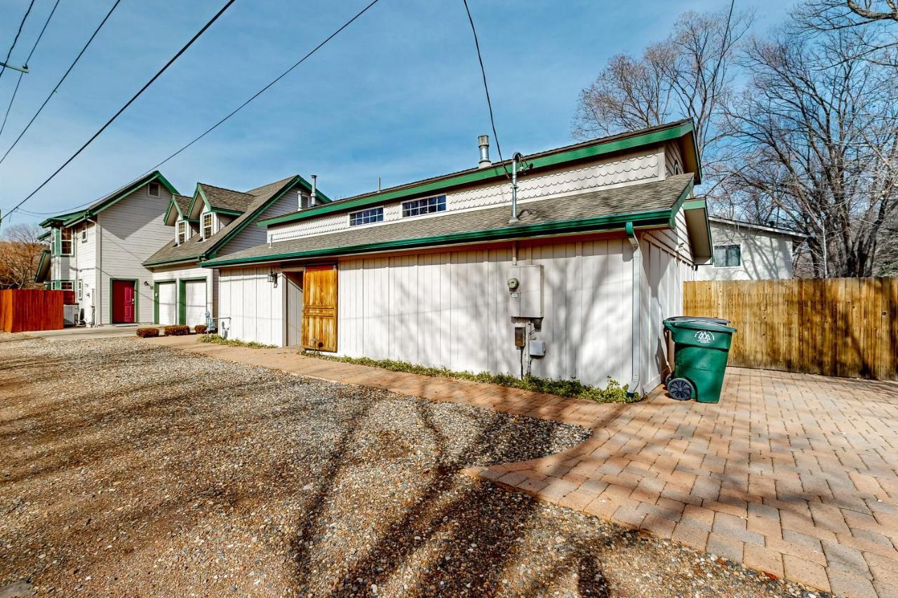 Flagstaff Fantasy Casita in Flagstaff, United States