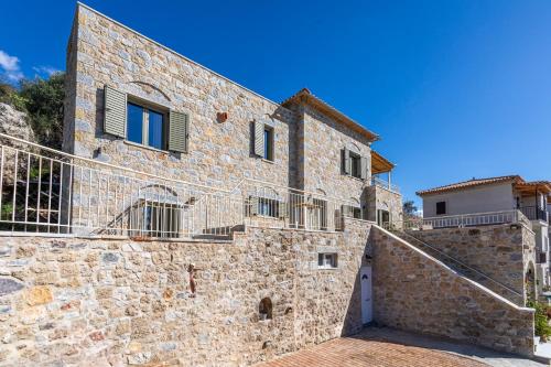 Villa Daniela — 4-Star Luxury Hotel in Oichalia, Greece