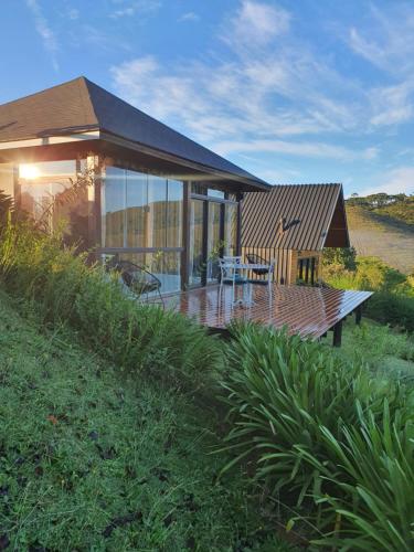 Chalé Acima das Nuvens 1 com Hidro in Campos Do Jordao, Brasil