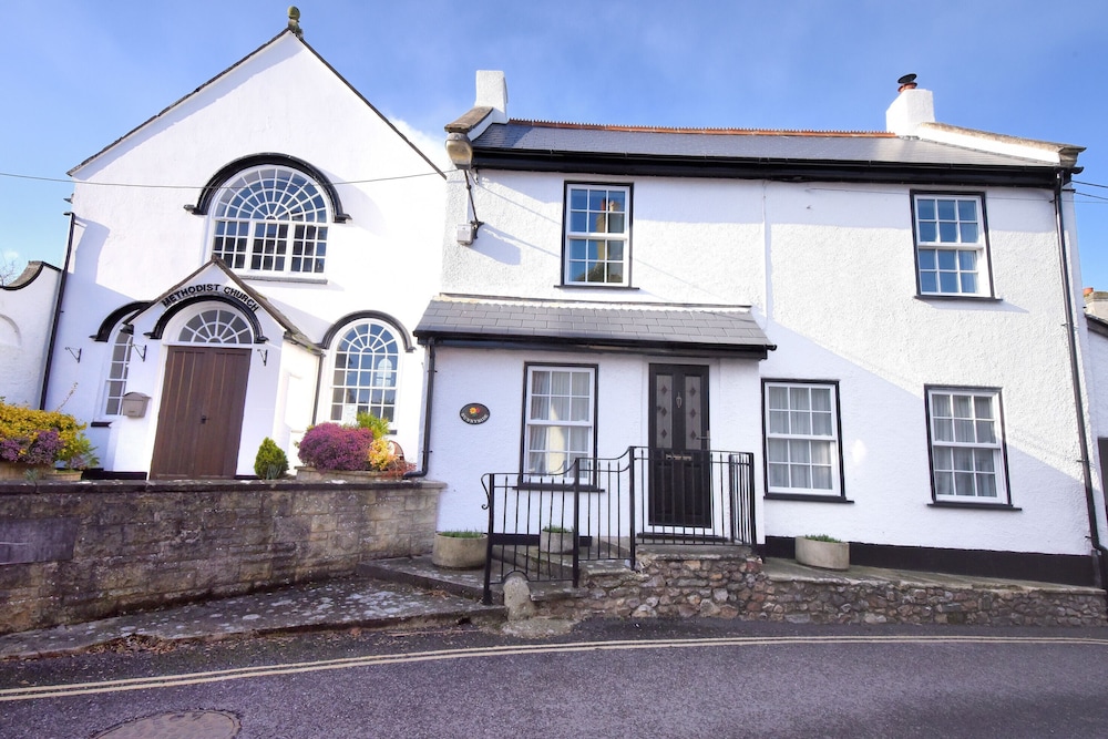 Sunnyside - carbon neutral hotel in Colyton