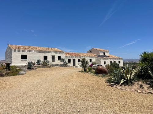 MiLuna Oasis Suites — hotel in Huercal-Overa