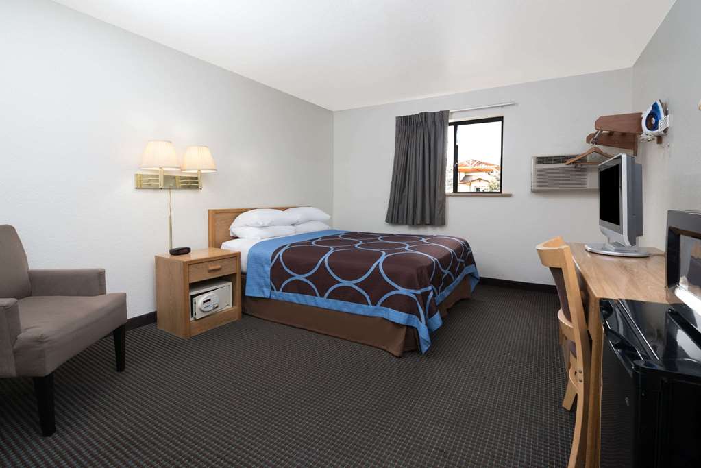 Super 8 by Wyndham Billings - photo 15