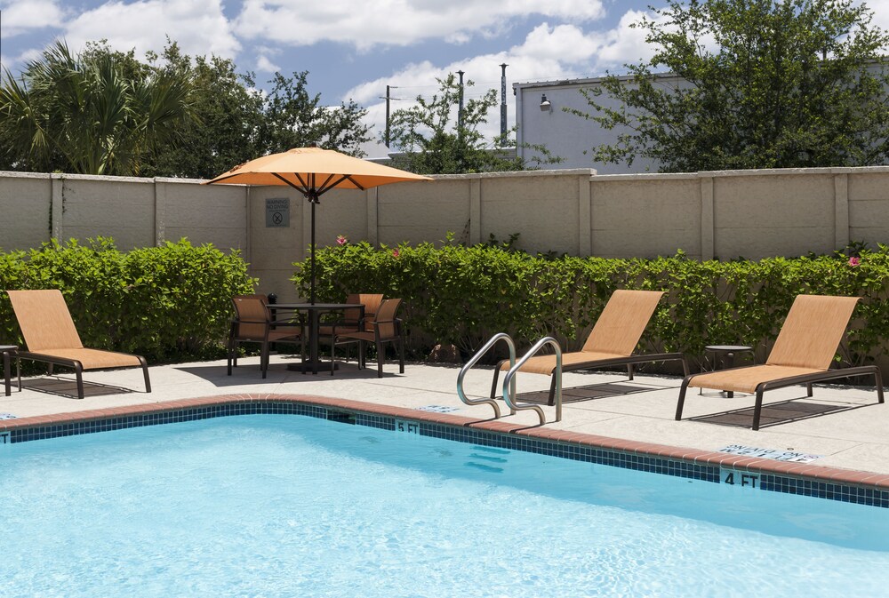 Courtyard by Marriott Brownsville - photo 32