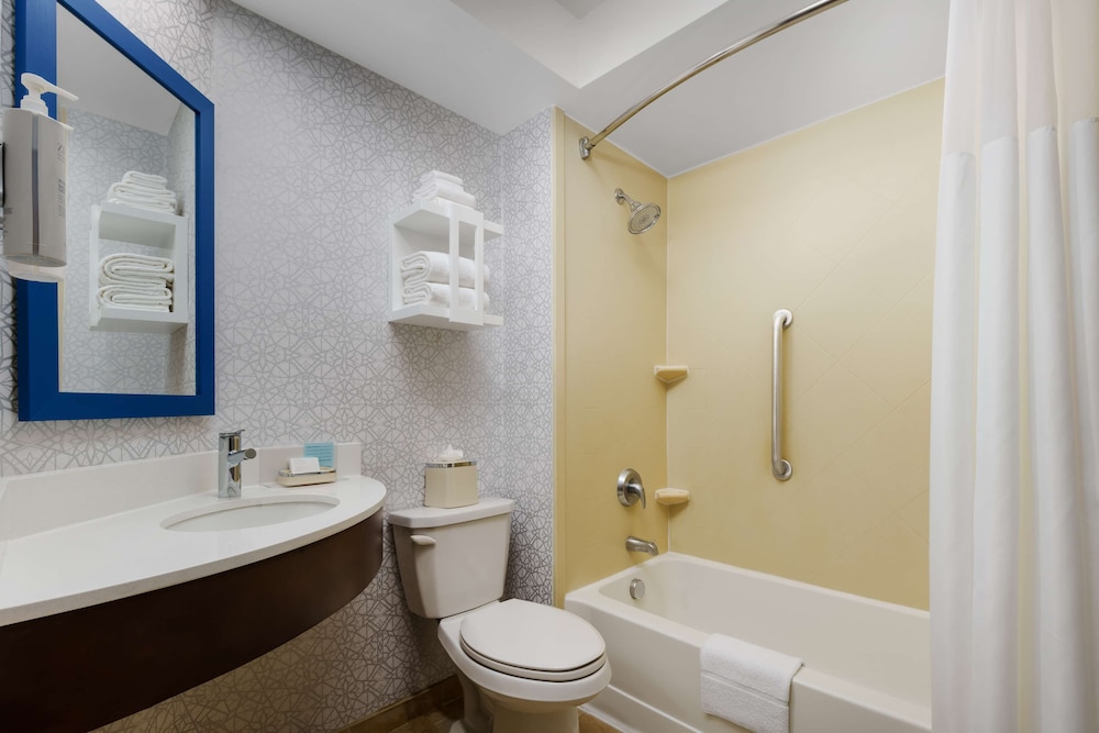 Hampton Inn Ft. Lauderdale Cypress Creek - photo 16