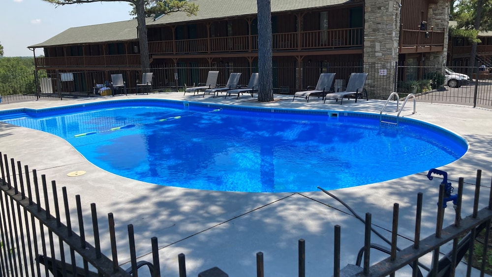 Country Mountain Inn - photo 10