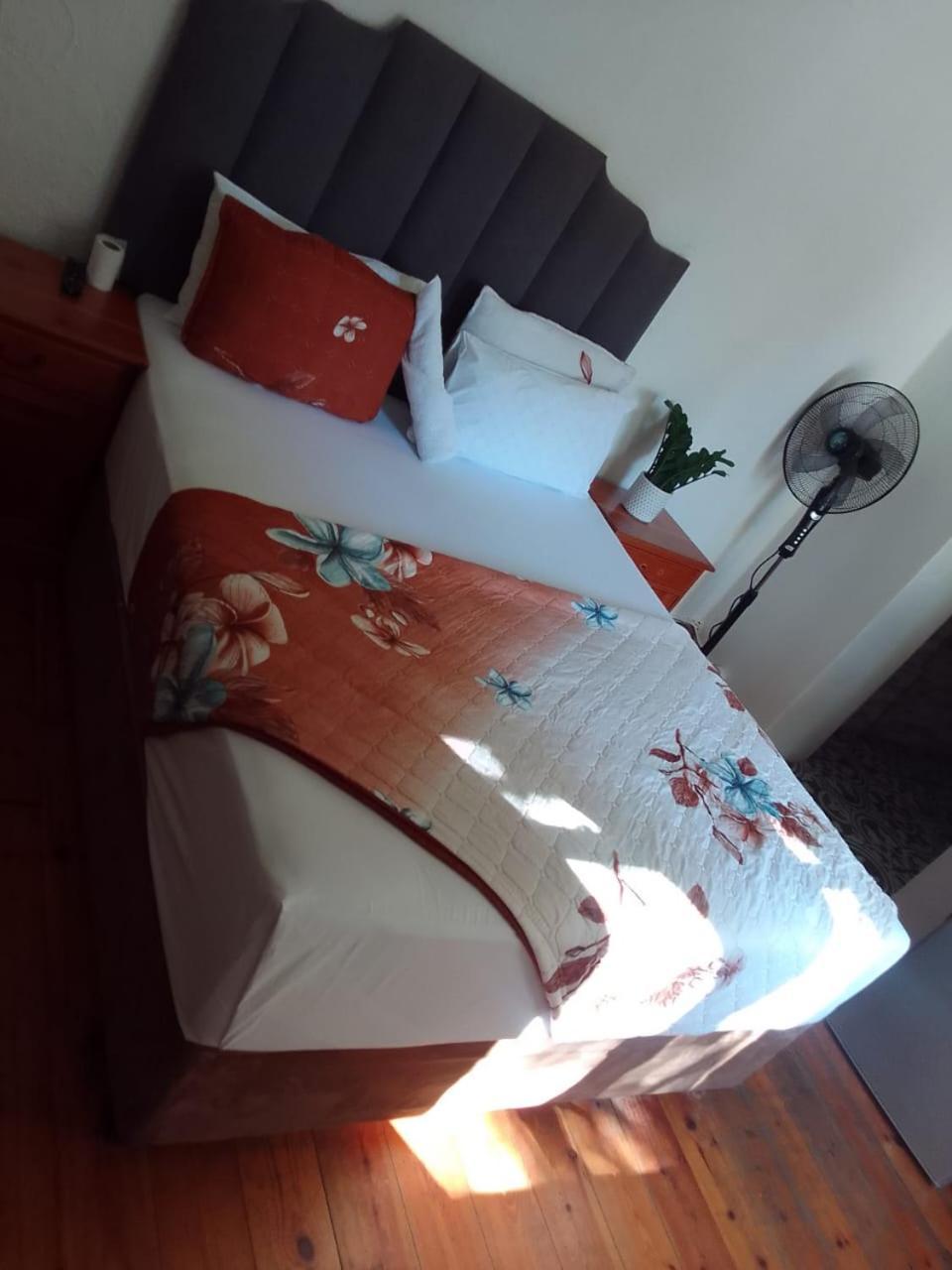 Neo & ruks guest house Boston