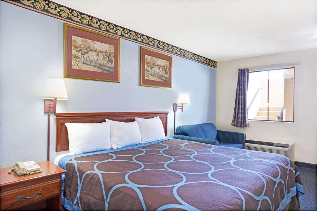 Super 8 by Wyndham Suwanee - photo 13