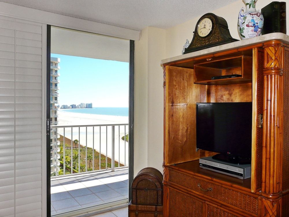 South Seas Tower 4 1209 - photo 28