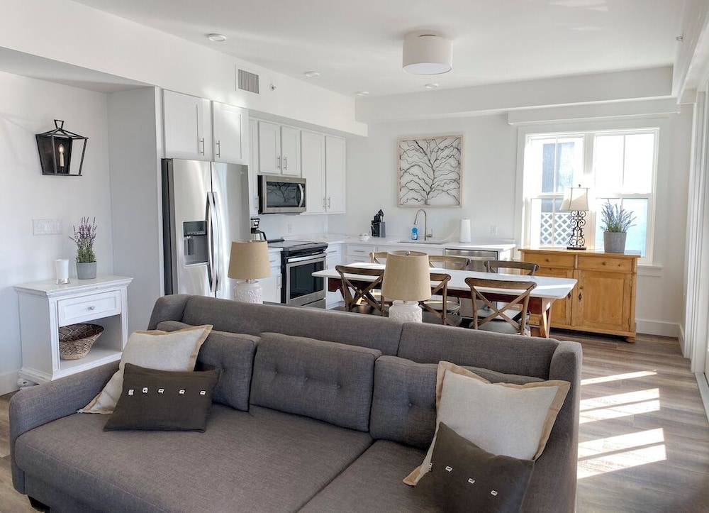 Berkeley Beach Club - photo 13
