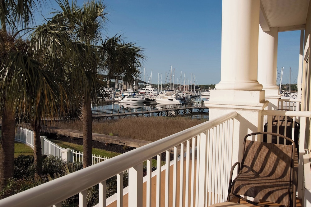 Courtyard Charleston Waterfront by Marriott - photo 16