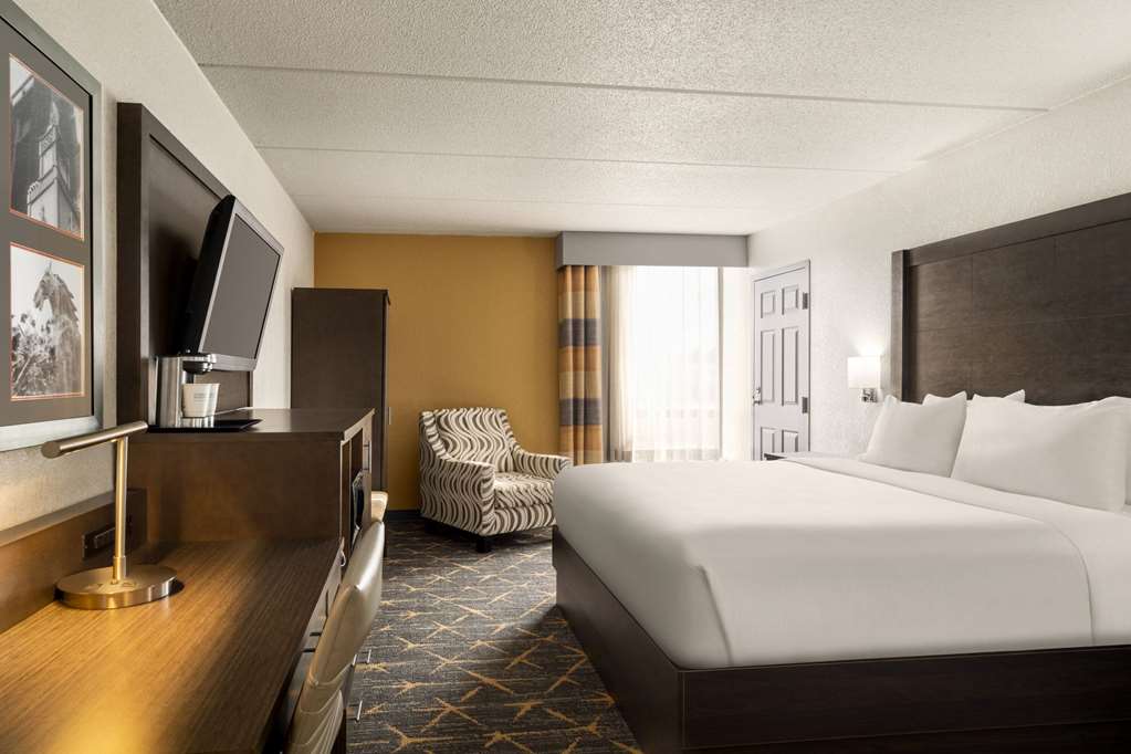 AmericInn by Wyndham Rochester Near Mayo Clinic - photo 20