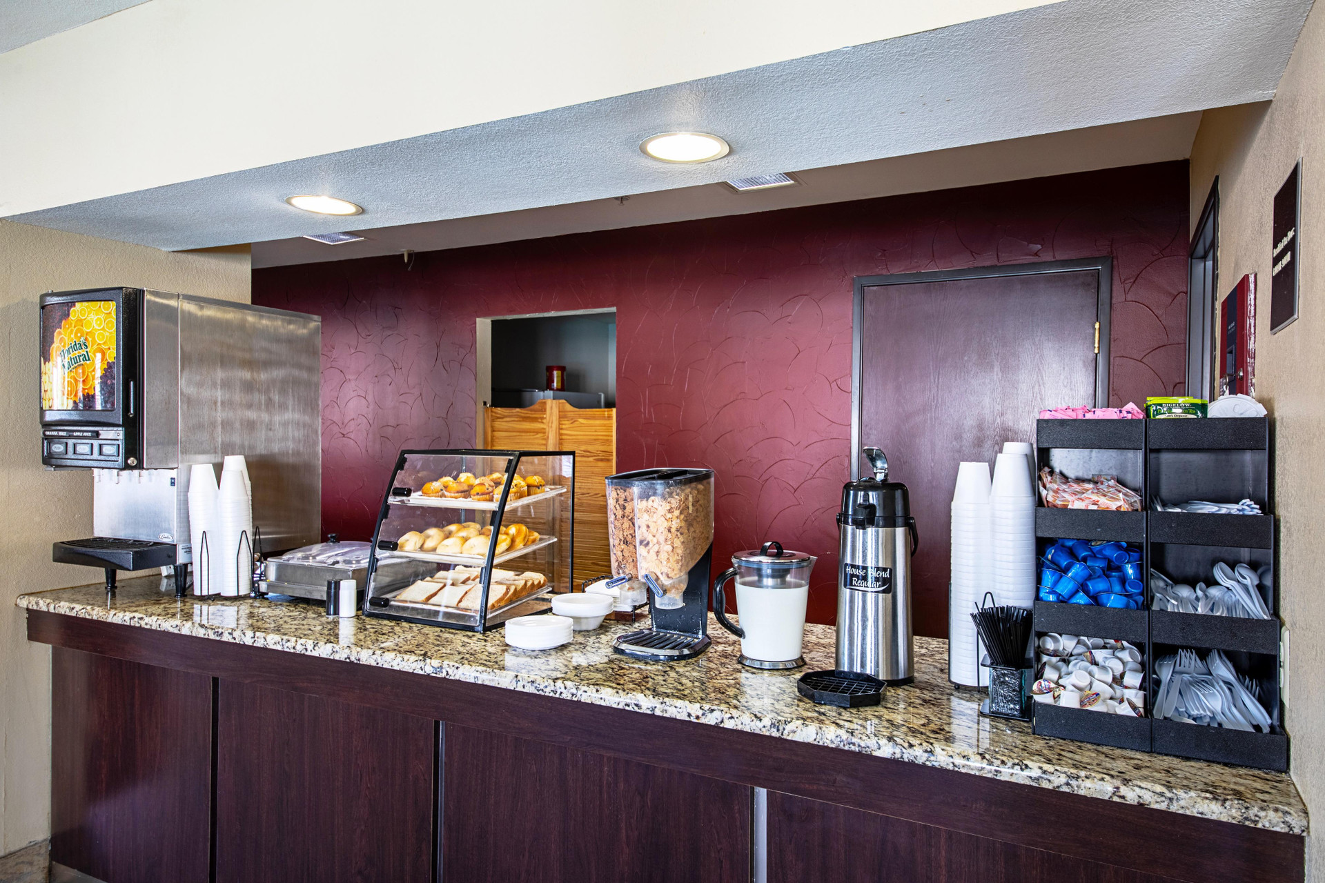 Red Roof Inn San Marcos - photo 14